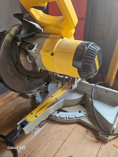 Dewalt mitre sliding saw