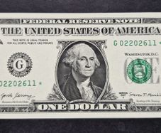 2017 A Chicago Star Note 1 Dollar Washington Bill G02202611 STAR