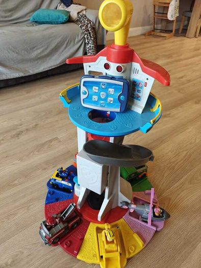 PAW Patrol My Size Lookout Tower with All Figure and Vehicle