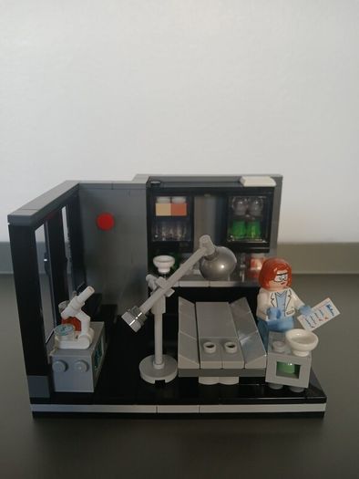 LEGO 40896 The X-Files Scully's Lab Dana Scully Minifigure GWP Promo