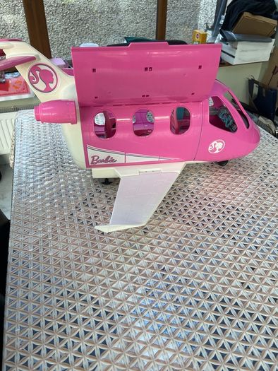 barbie plane