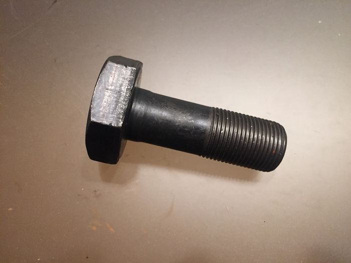 Front Crank Bolt (Fiat/Iveco 2.3 2.5 2.8 3.0)