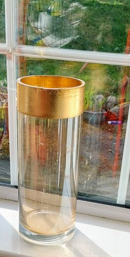 Glass gold rimmed vase