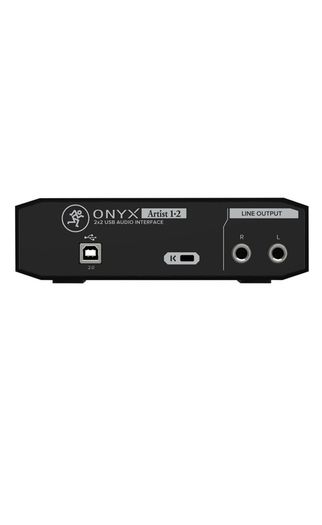 Mackie onyx artist1.2