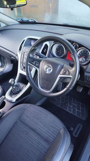 2015 Vauxhall Astra