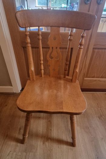 Extendable Kitchen Table & 5 Chairs