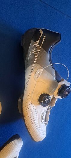 Shimano RC3 Road Shoes  Shimano RC5 cycling shoes  Shimano RC7  Road