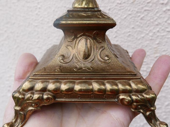 Vintage Candle Holder in Gold with Details / For 5 Candles / Antique Home Decor / Old Golden Candelabra Candle Stand