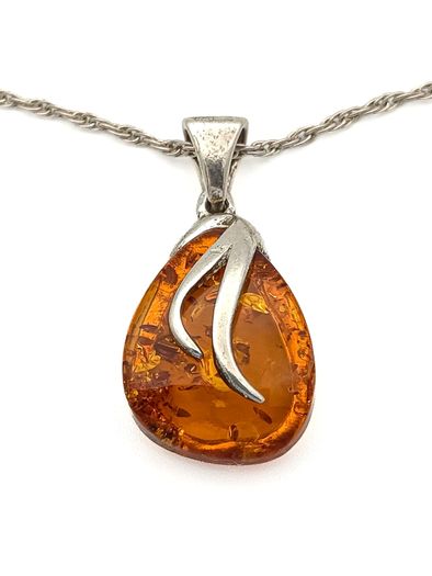 Vintage 925 Sterling Silver & Natural Baltic Amber Necklace