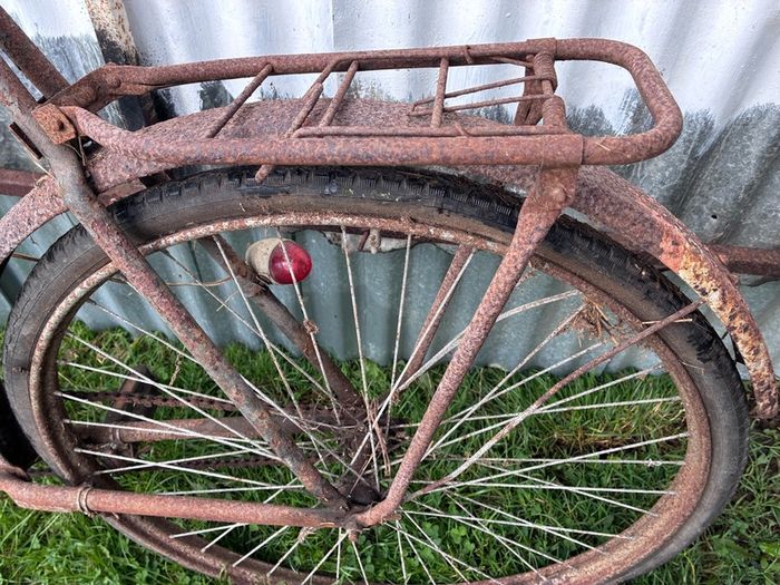 vintage Raleigh rear rack carrier