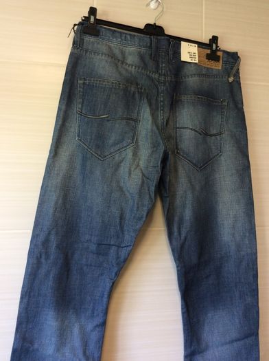 Brand New. Jack And Jones Mens Jeans. Waist 36 Inches. Inside Leg 30 Inches. Retail At 50euro. Selling 30 Euro. Collect In Dublin Or Receive Via Post.