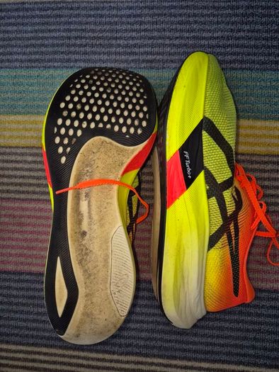 Asics meta spped edge size 8.5uk