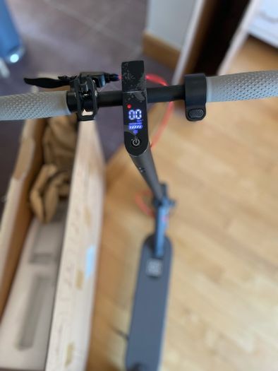 AOVO PRO Electric Scooter