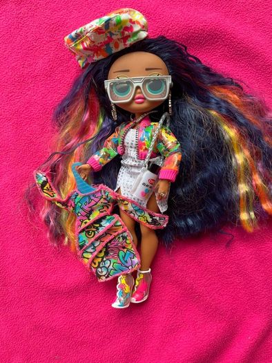 L.O.L. Surprise dolls! OMG Sketches core series 6.