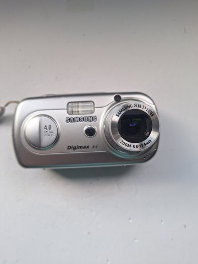 Samsung Digimax A4 compact digital camera