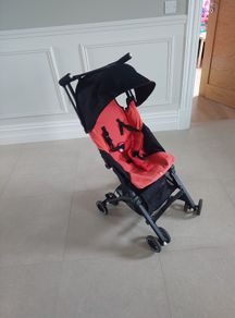 Gb Pockit stroller with storage bag