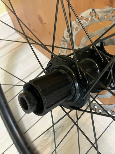 Alex rims 700 x 32 mm tyres, rotors 160mm