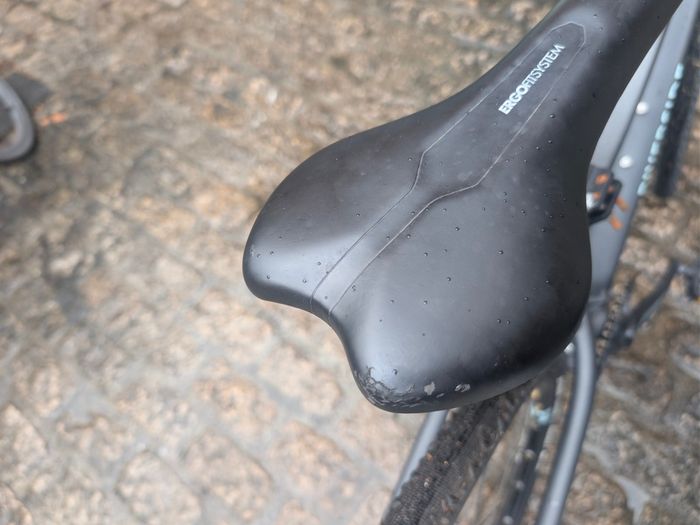 Decathlon Hybrid Bike Riverside 700