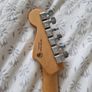 Fender shell pink strat mim Image 4