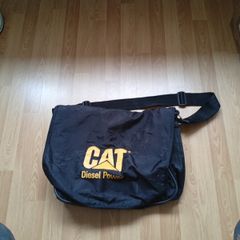 Caterpillar courier bag