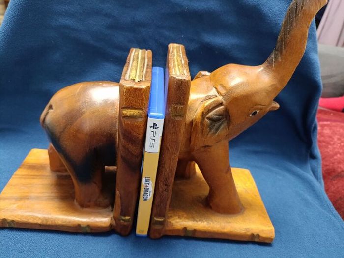 vintage wooden elephant book holder