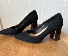 Gallery Black Ladies heels size 36/3