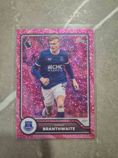 Jarrad Branthwaite Topps Premier League 2026/27 Pink Sparkle Parallel Everton #120  (numbered  card)