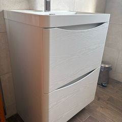Bathroom Vanity & Basin