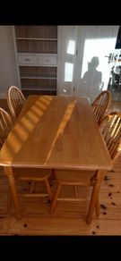 table and 4 chairs