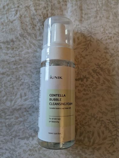Iunik Centella Bubble Cleansing Foam