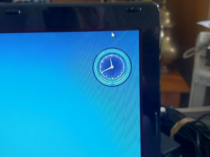 emachines E732 Series 15. inch Laptop, Model ZRDB, Intel Pentium CPU P6200, 2.13GHz, 3GB Ram, 218GB SSD, Windows 7, 64bit, Firefox, Opera, Chrome and VLC