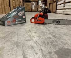 Brand New 55cc Chainsaw - 20" Bar