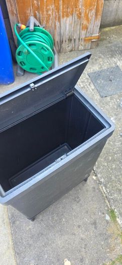 bin 60l