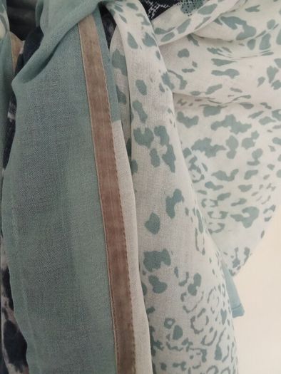 Large Scarf (Meadows and Byrne)