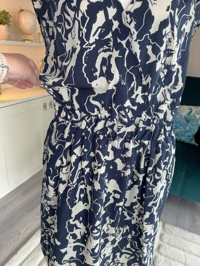 Brand-new Ladies Navy & White Knee Length Dress from ICHI With Pockets & Elastic waist