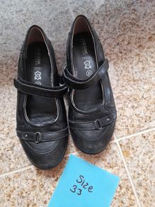 Girls Geox shoes, size 33 size 1