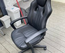 gaming chair