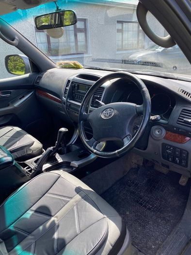 Toyota Land Cruiser 2007 5 seats 333 tax