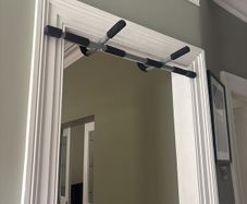 Pull up bar