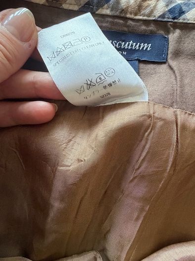 Aquascutum mini skirt UK 12
