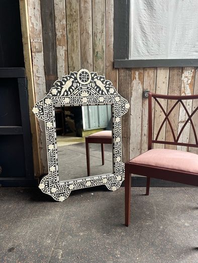 Inlay mirror