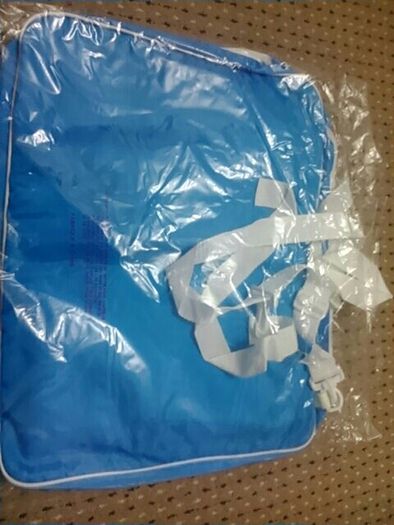 Large blue foldout changing bag