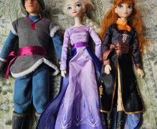 Frozen Dolls and Accessories