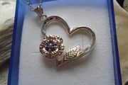 Heart/flower pendant.Jewellery,Gift,Necklace,free post