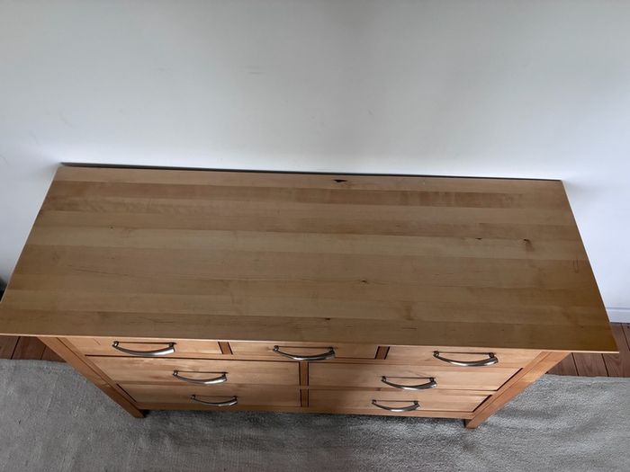 Chest of drawers