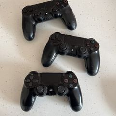 3 ps4 controllers ( for parts or repair )