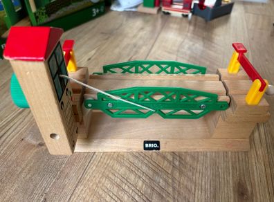 Brio Lifting Bridge