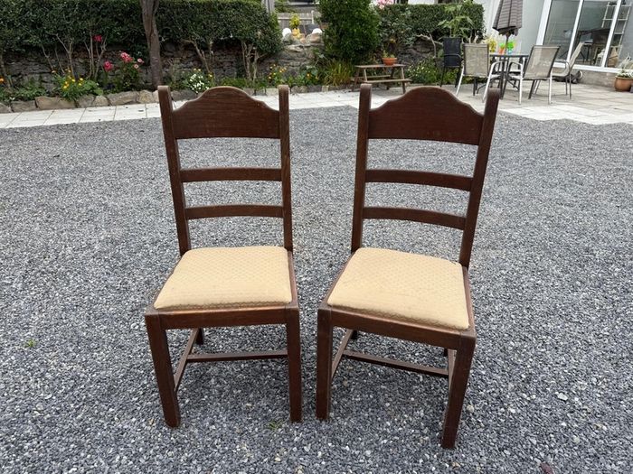 Set of 5 Solid Vintage Wooden Ladder Back Dining Chairs