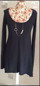 top H&M longline top with scoop neckline
