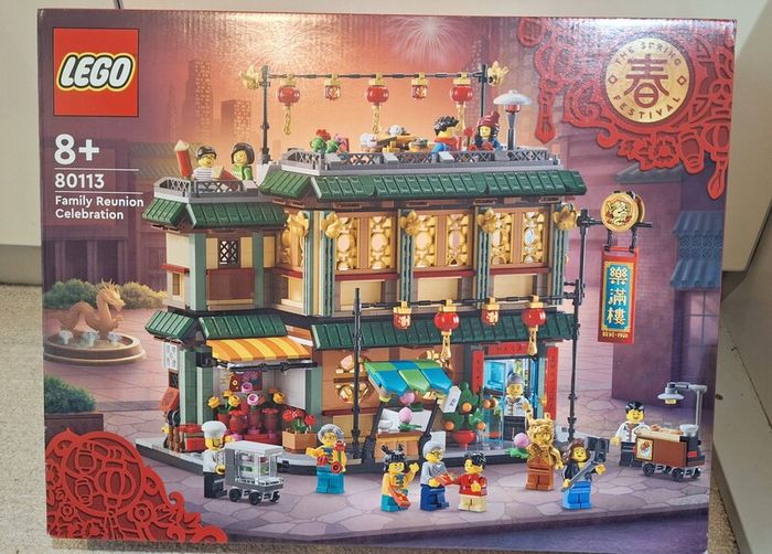 Lego Family Reunion Celebration 80113